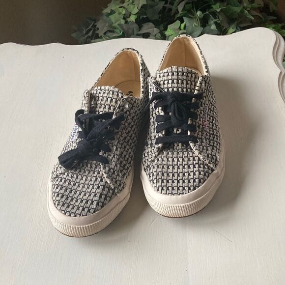 Superga 2750 Unisex Cotu Classic Lace-Up Black/White Sneakers Women’s 9 - Picture 1 of 12